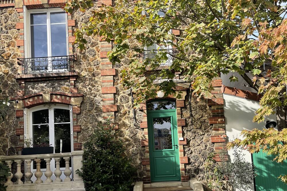 Photo of Outdoor in Colombes