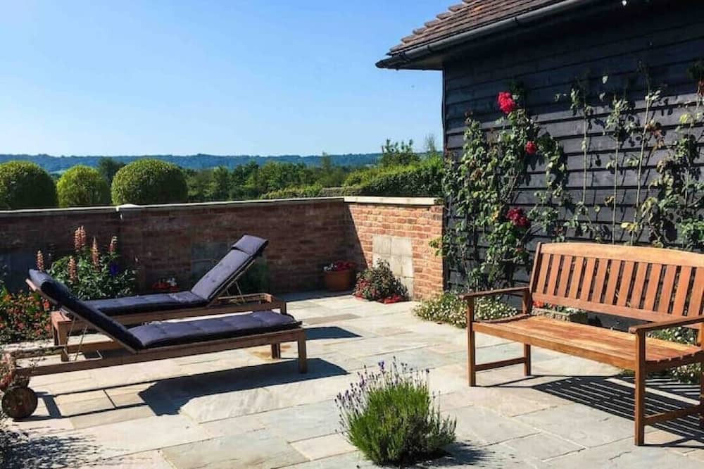 Photo of Outdoor in West Knoyle