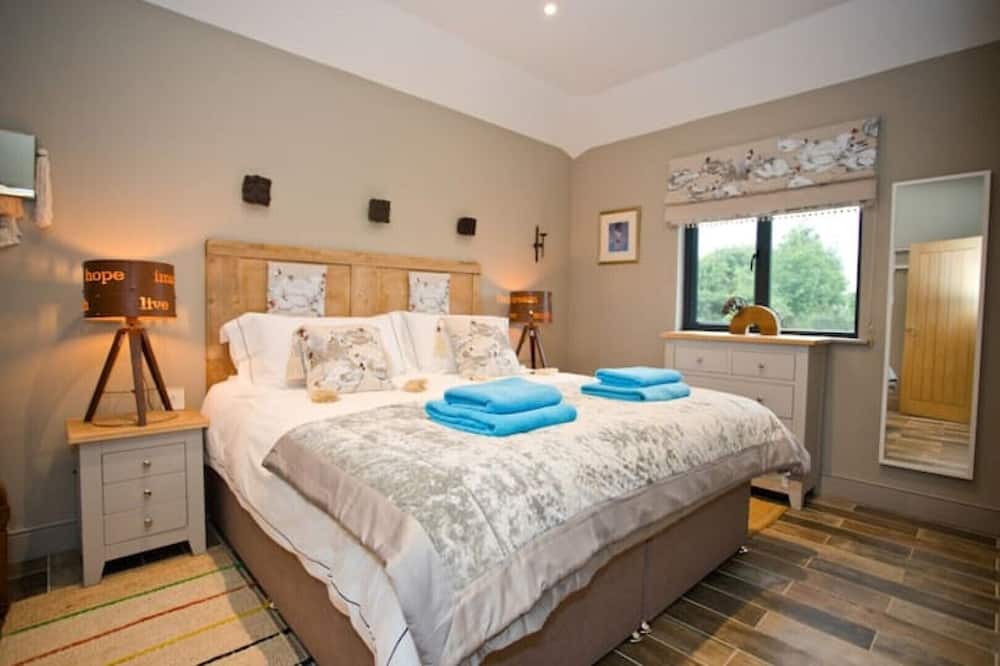 Photo of Bedroom in West Knoyle