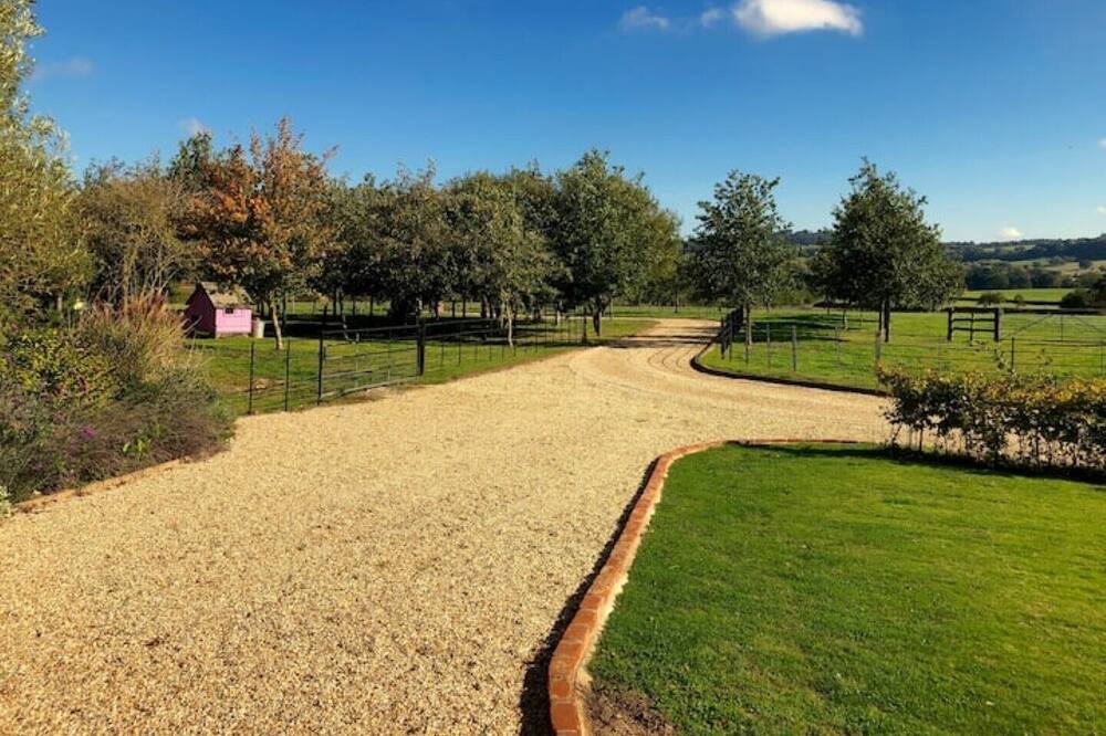 Photo of Outdoor in West Knoyle