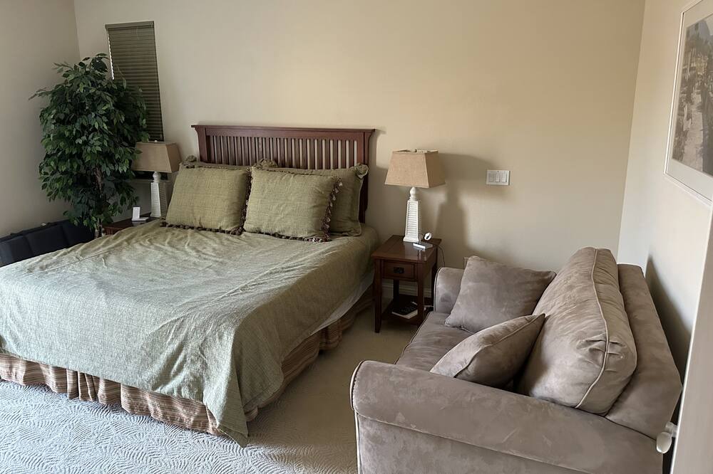 Photo of Bedroom in Copperopolis
