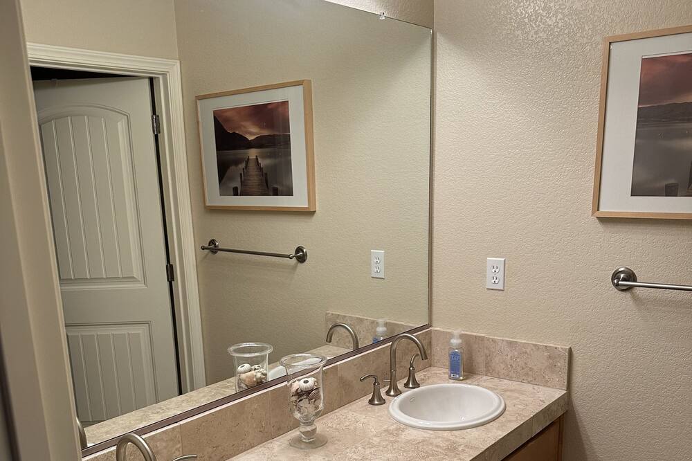Photo of Bathroom in Copperopolis