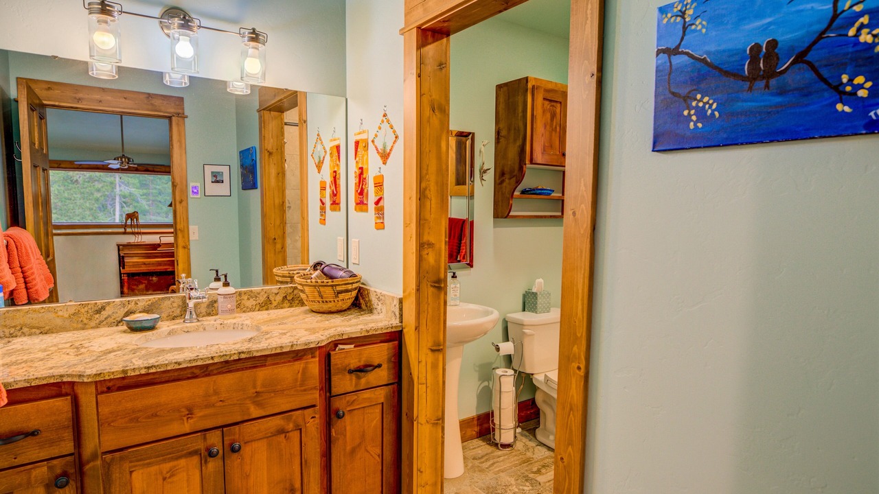 Photo of Bathroom in West Yellowstone