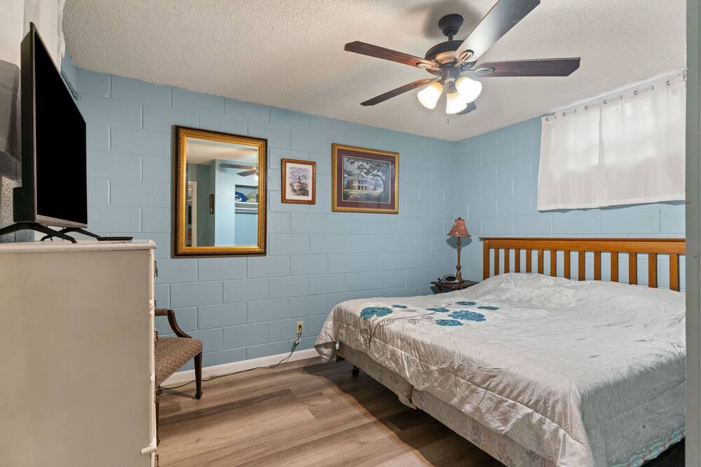 Photo of Bedroom in Dock Junction