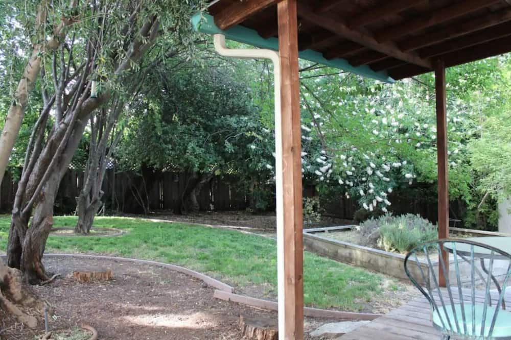 Photo of Outdoor in Overlook