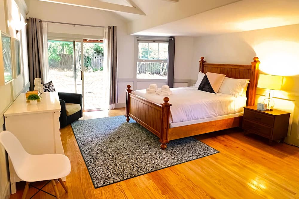 Photo of Bedroom in Overlook