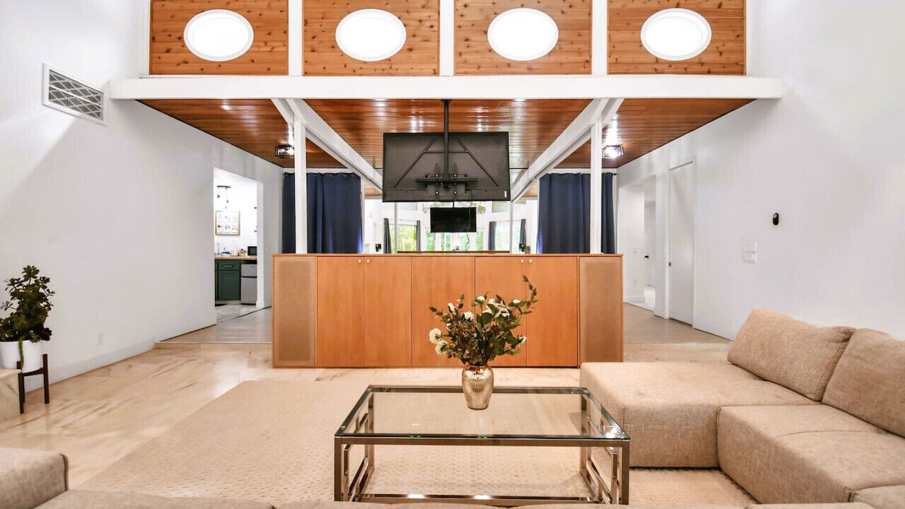 Photo of Livingroom in Panorama Village