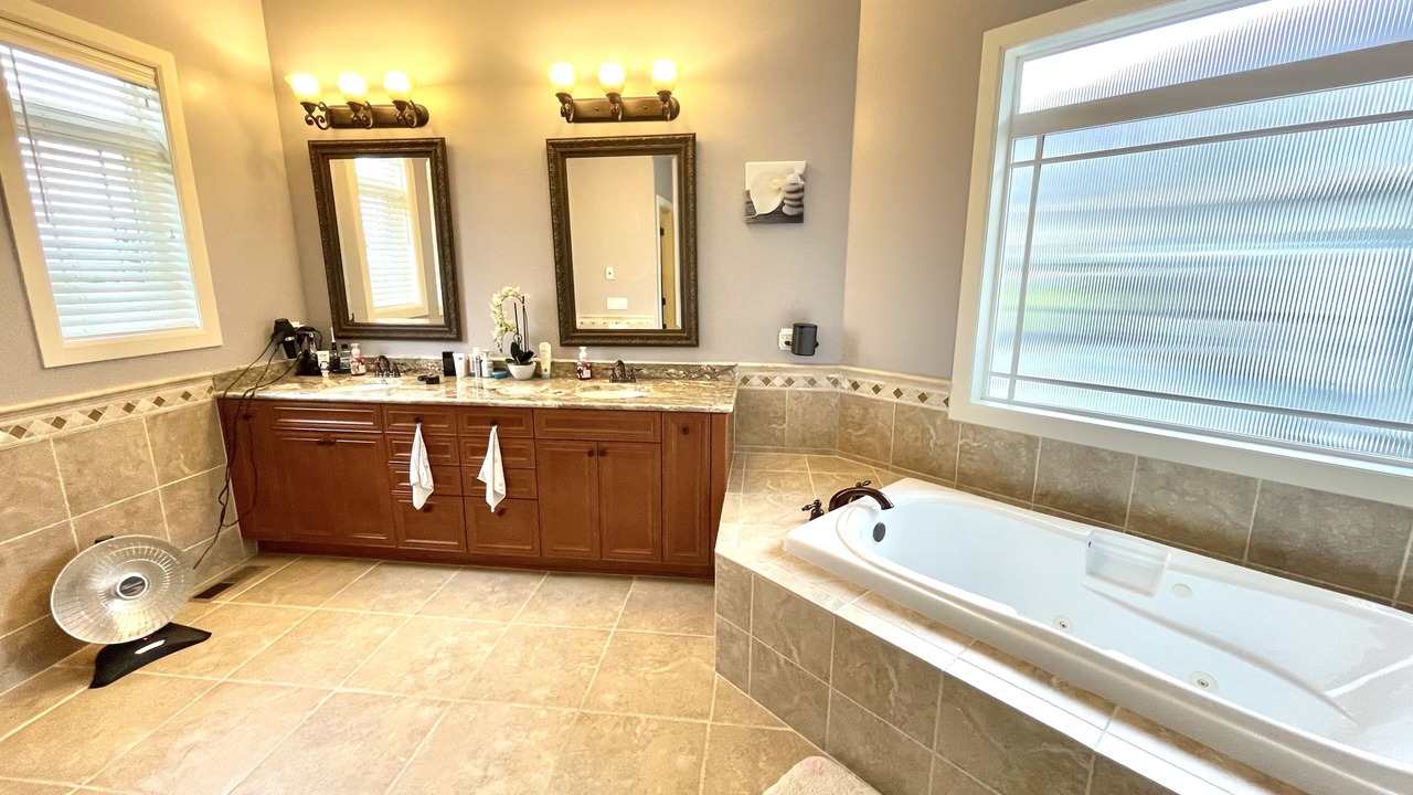 Photo of Others in Electric City