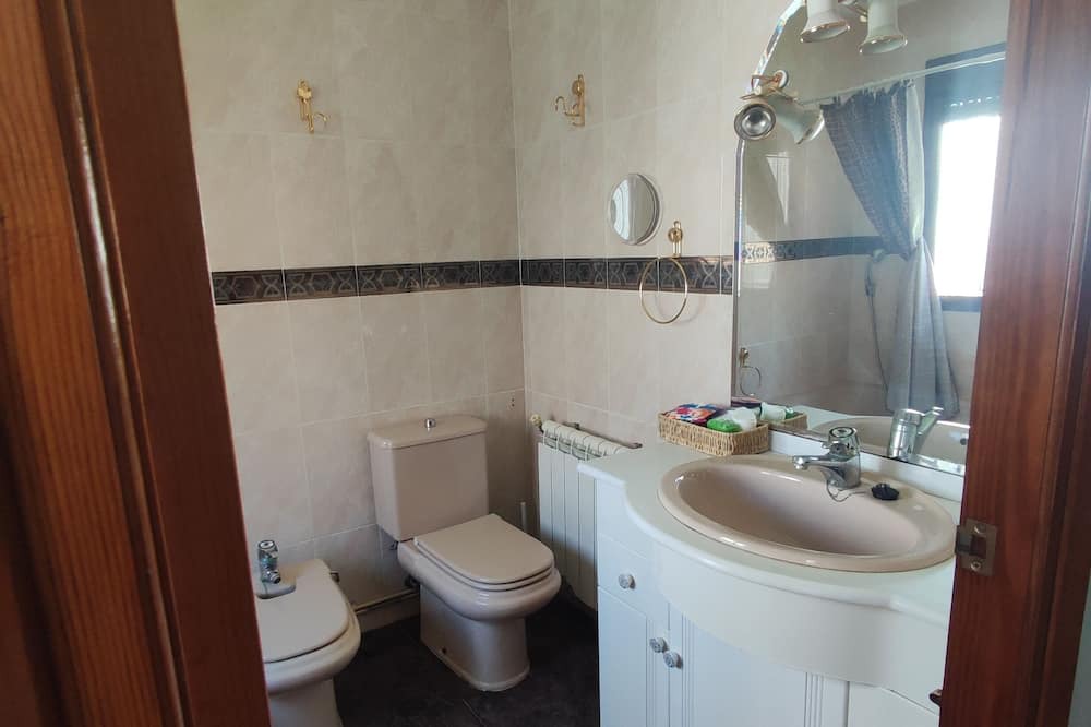 Photo of Bathroom in Caudete de las Fuentes