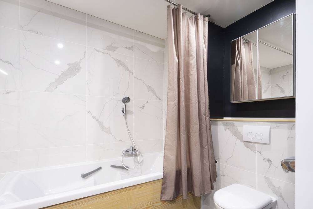 Photo of Bathroom in Les Iles