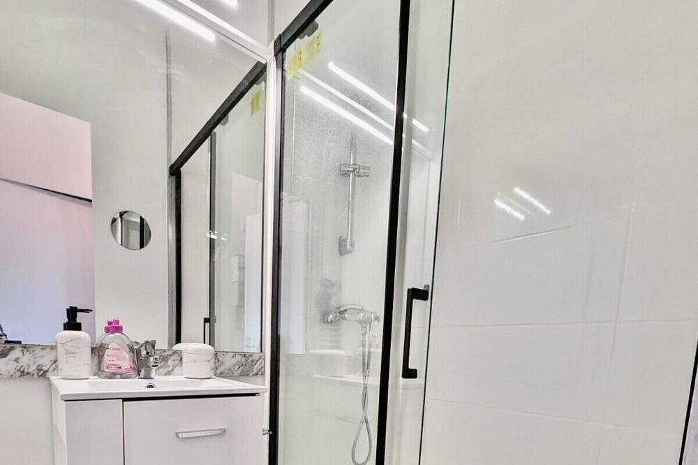 Photo of Bathroom in Quartier des Eaux-Claires
