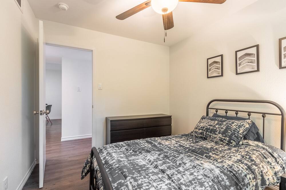 Photo of Bedroom in Cibolo