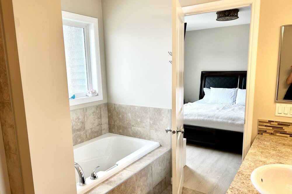 Photo of Bedroom in Cochrane