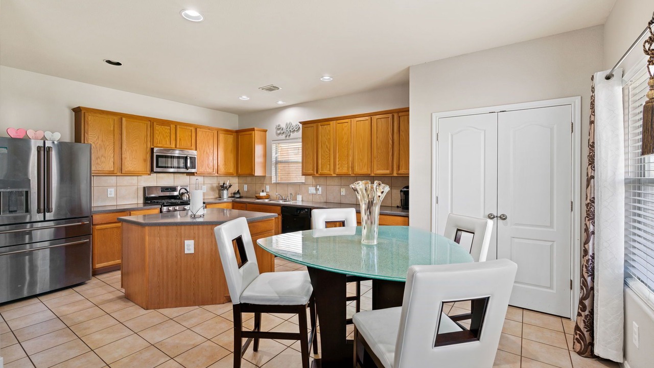 Photo of Kitchen in Pioneer Crossing