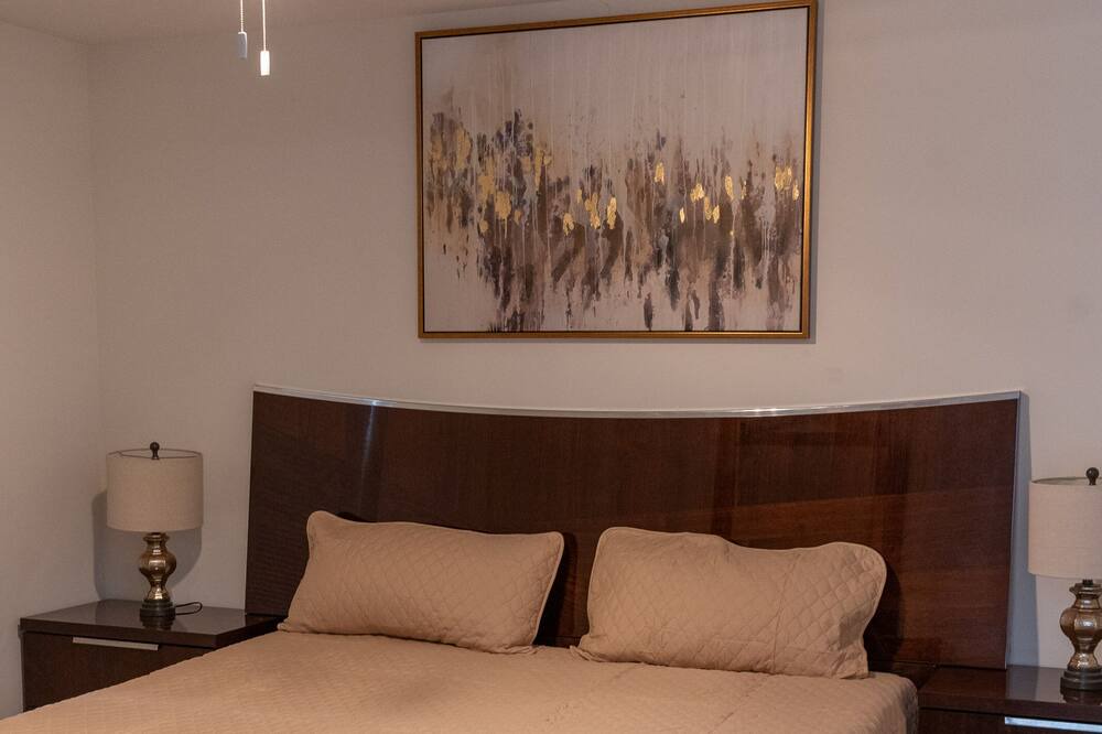 Photo of Bedroom in Lakemoor