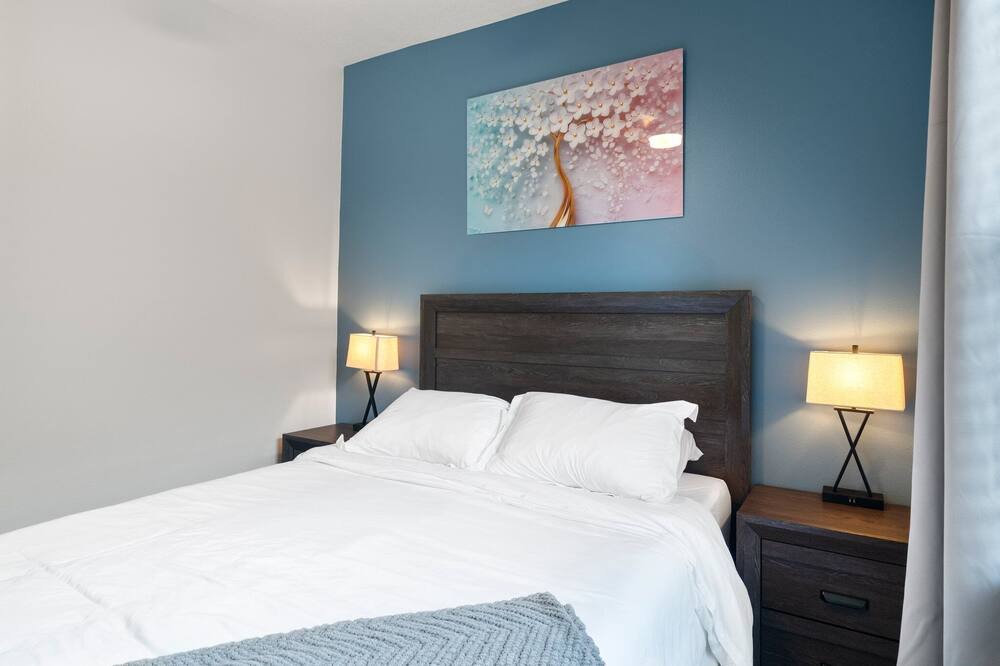 Photo of Bedroom in Seven Coves