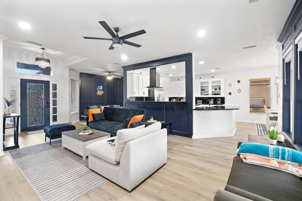 Photo of Livingroom in Seven Coves
