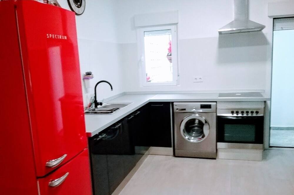 Photo of Kitchen in Patraix