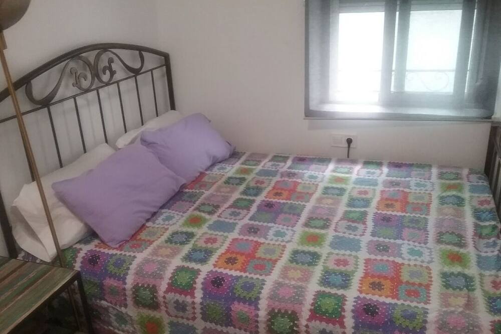 Photo of Bedroom in Patraix