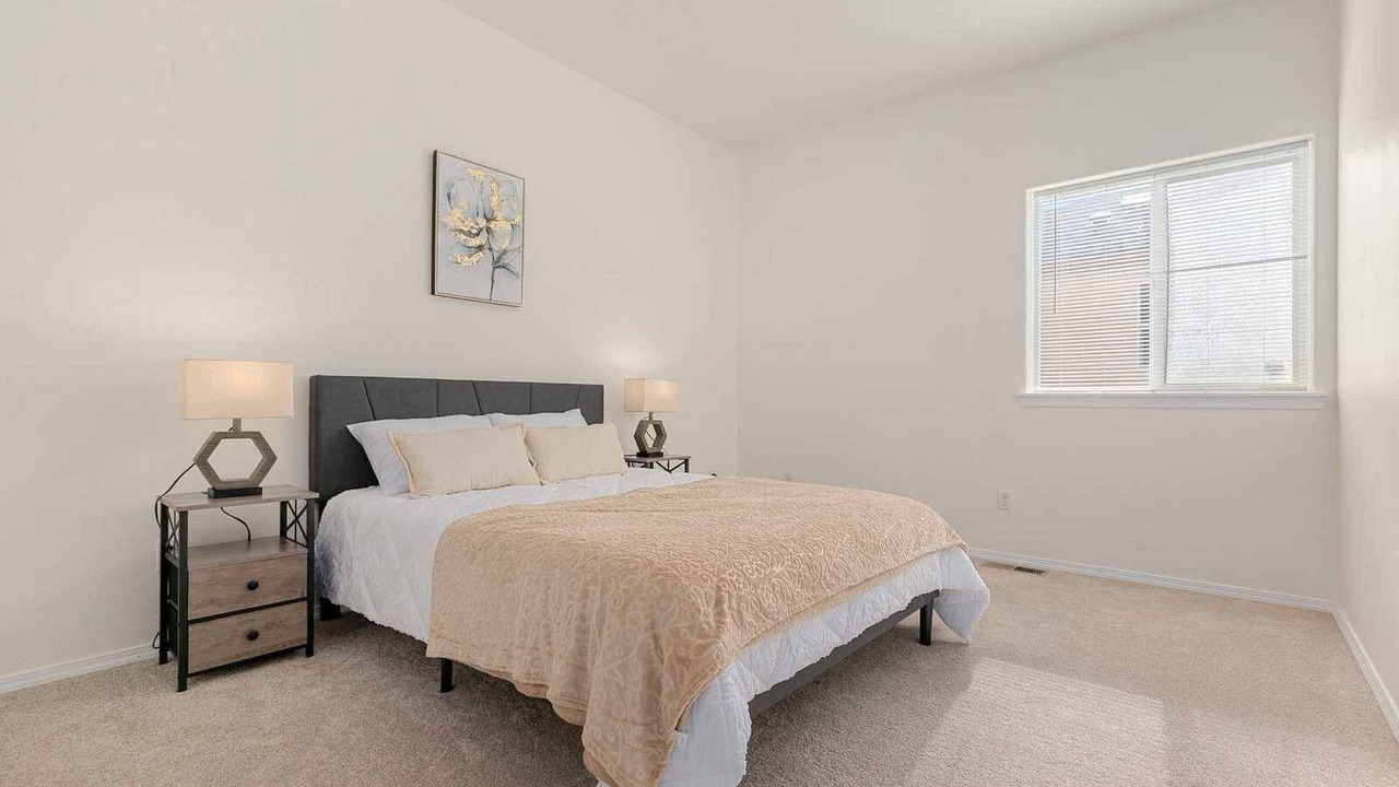 Photo of Others in Pleasant Valley