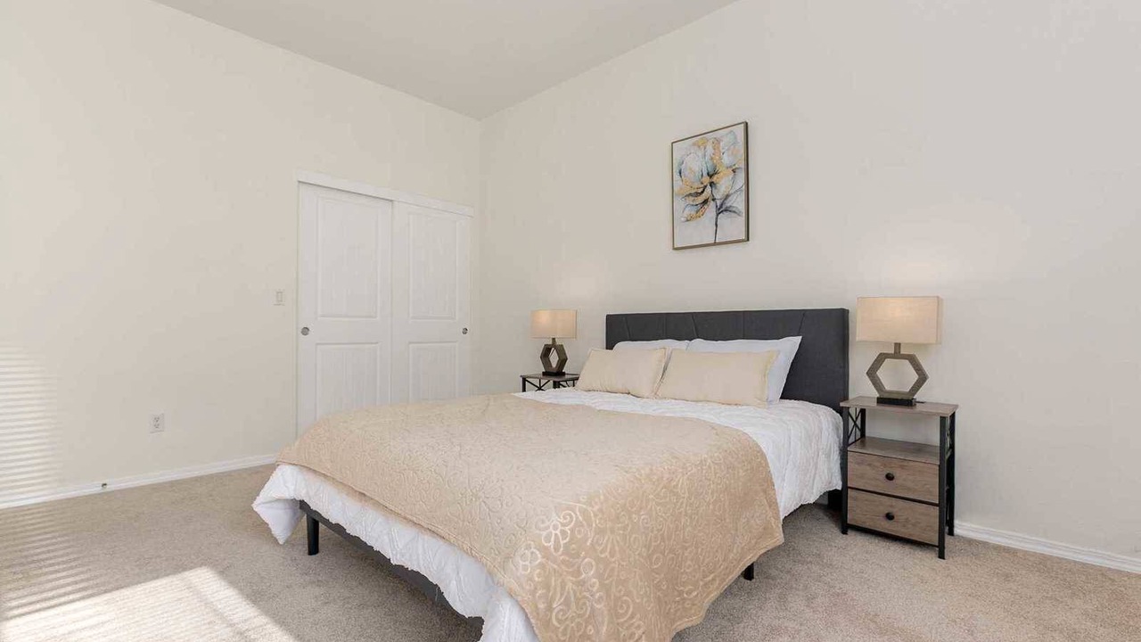 Photo of Others in Pleasant Valley