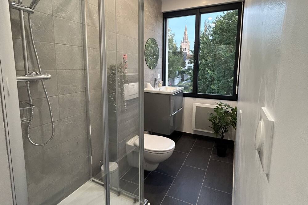 Photo of Bathroom in Saint-Hilaire-Saint-Mesmin