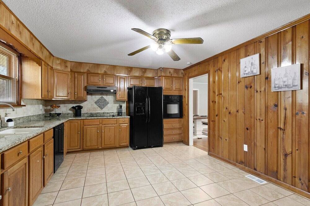 Photo of Kitchen in Lupton City