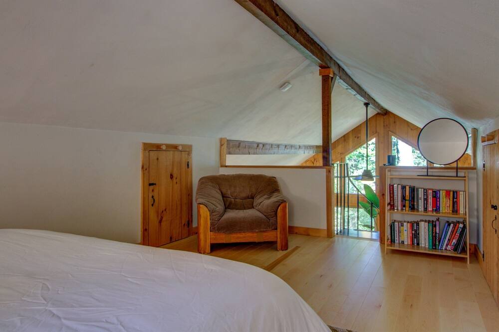 Photo of Bedroom in Londonderry