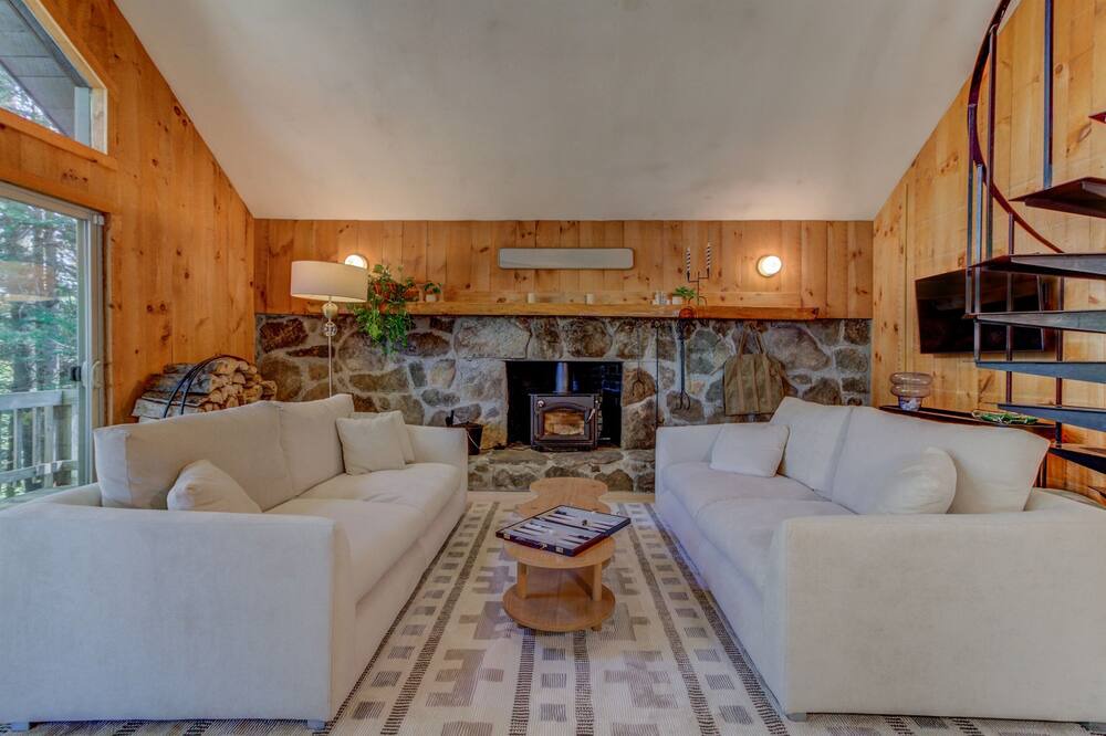 Photo of Livingroom in Londonderry