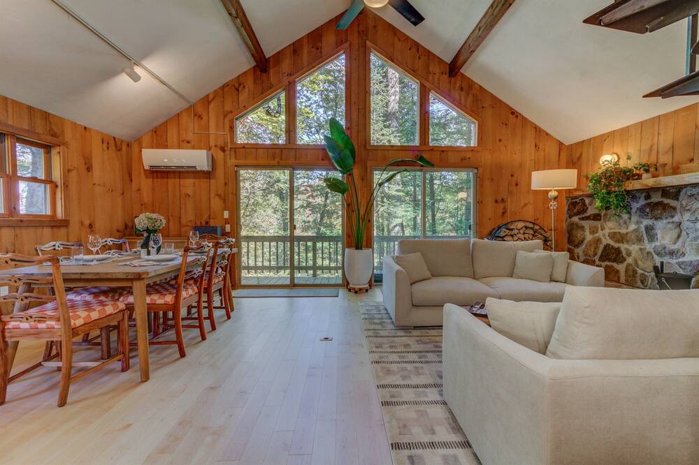 Photo of Livingroom in Londonderry