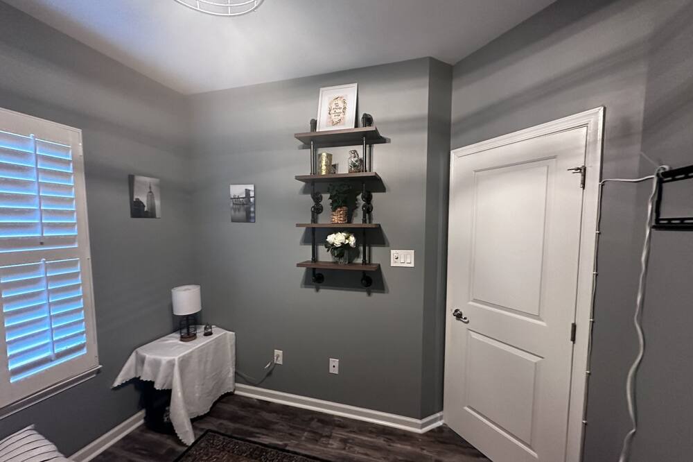 Photo of Others in Morgan