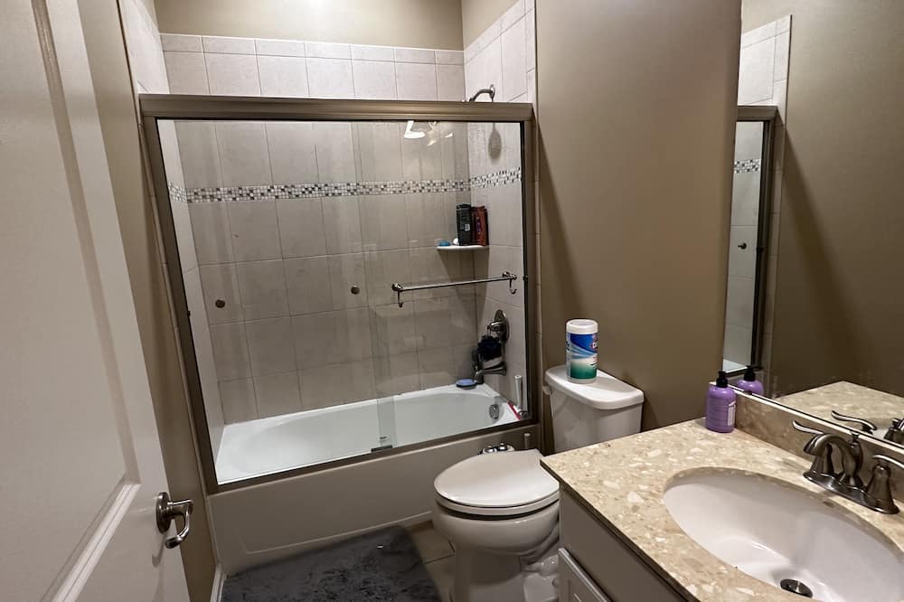 Photo of Bathroom in Morgan