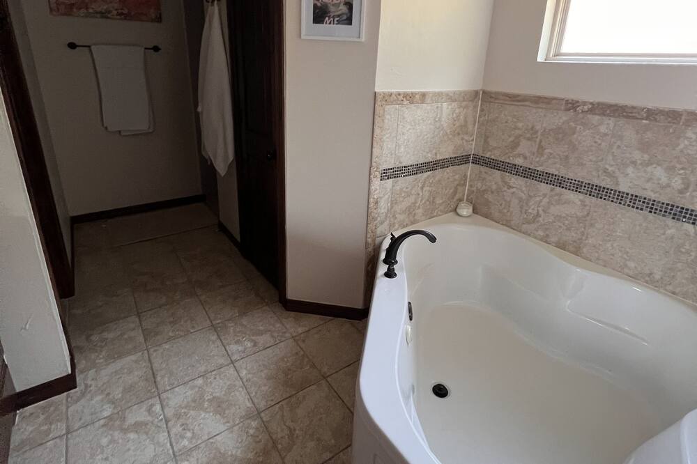 Photo of Bathroom in Wheatland