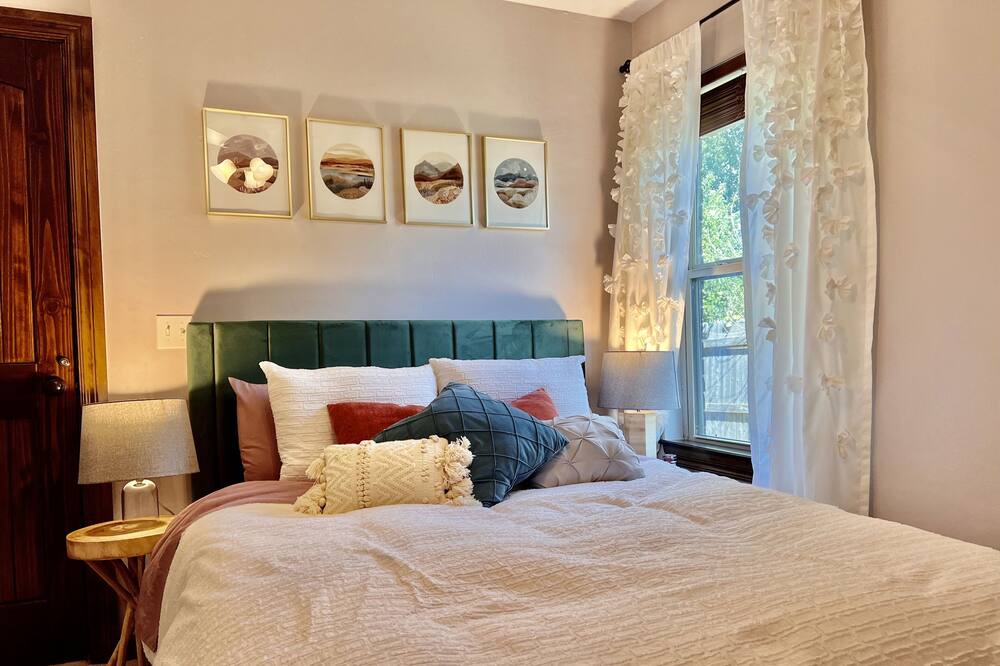 Photo of Bedroom in Wheatland