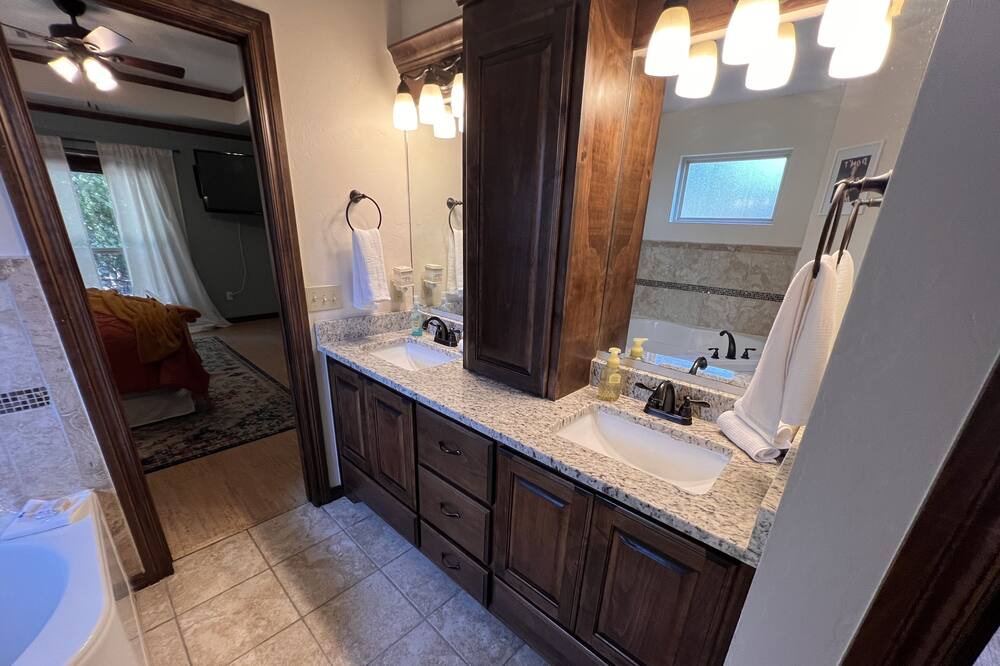 Photo of Bathroom in Wheatland