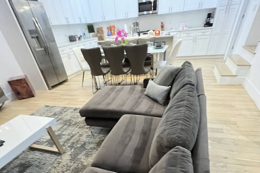 Photo of Livingroom in Old East Dallas