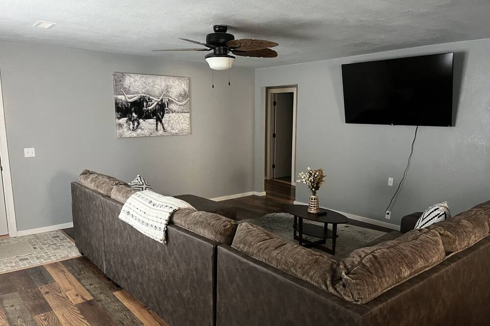 Photo of Livingroom in Raymondville