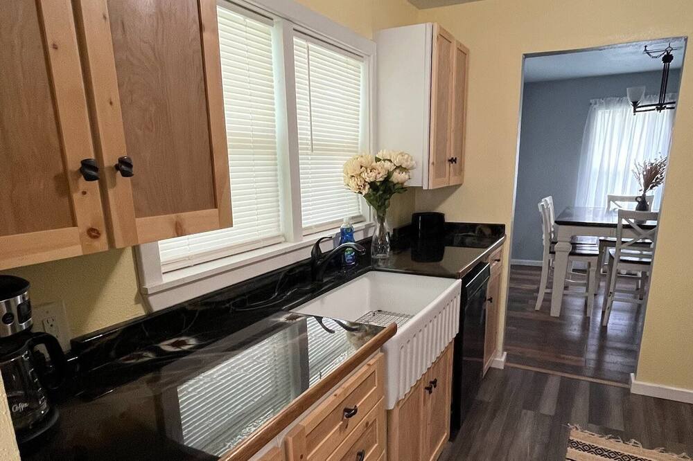 Photo of Kitchen in Raymondville