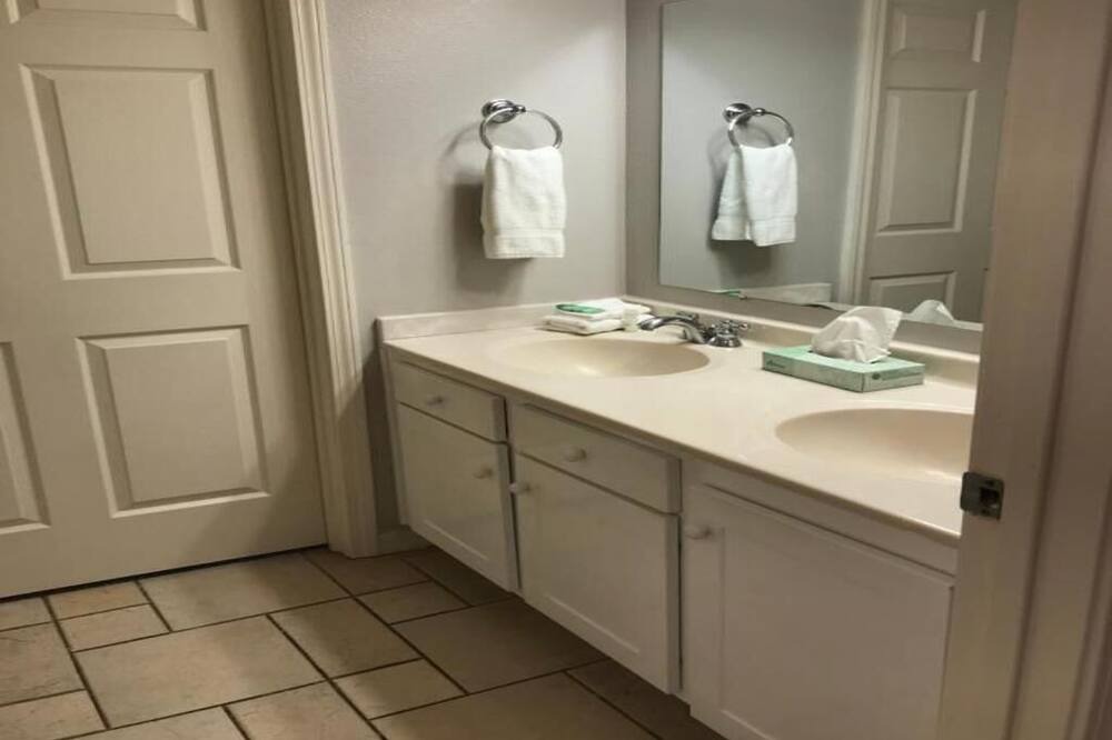 Photo of Bathroom in Galveston