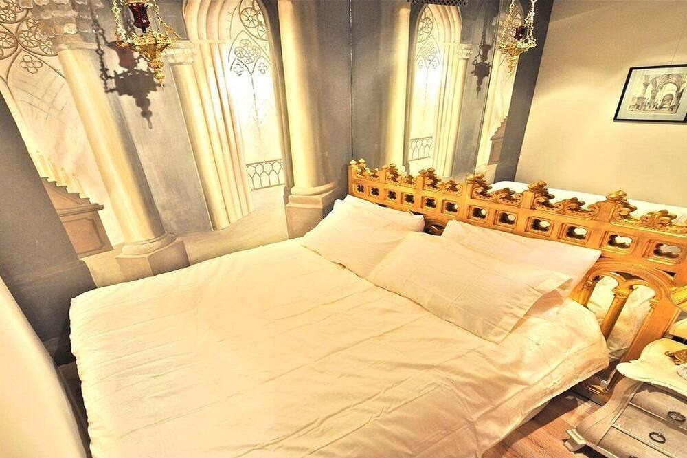 Photo of Bedroom in Sorbonne
