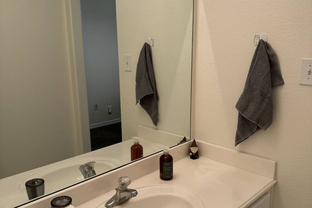 Photo of Bathroom in Allen
