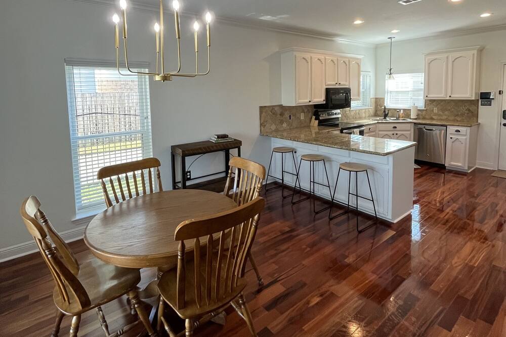 Photo of Livingroom in Prairieville