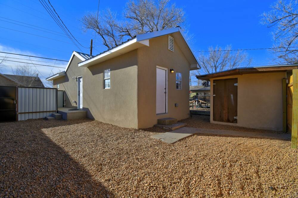 Photo of Outdoor in Raynolds Addition