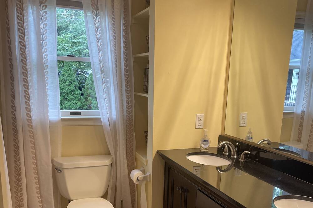 Photo of Bathroom in Easton