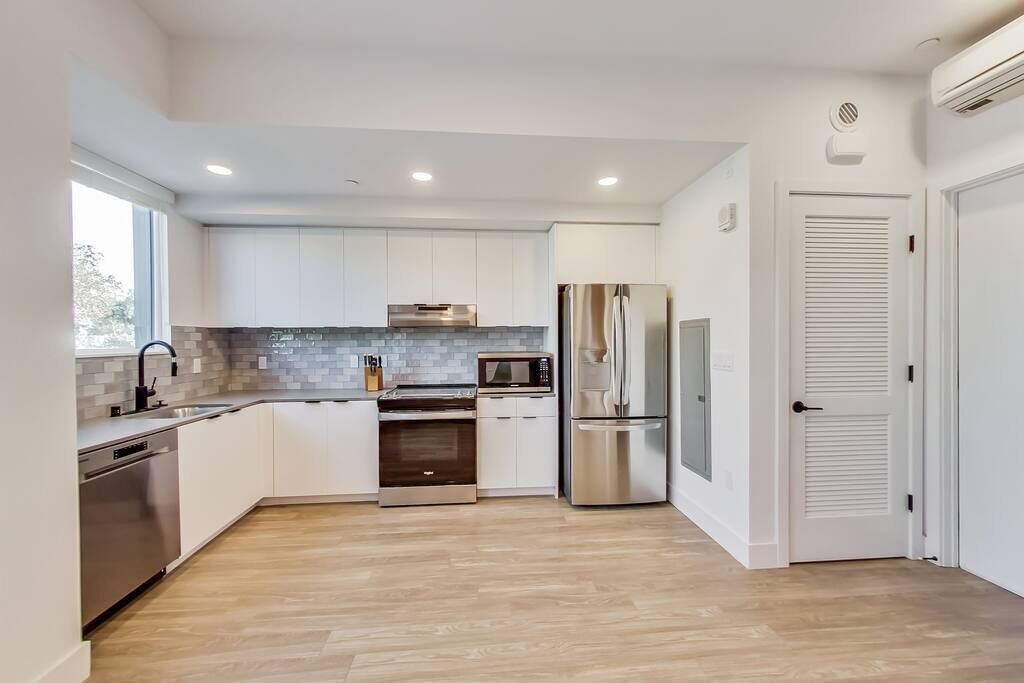 Photo of Others in West Oakland