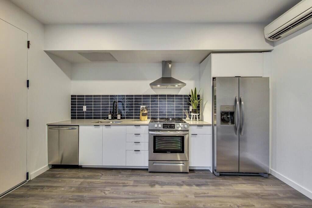 Photo of Others in East Peralta