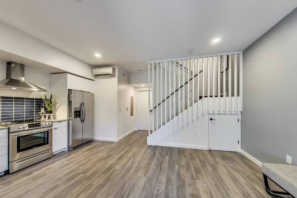 Photo of Others in East Peralta