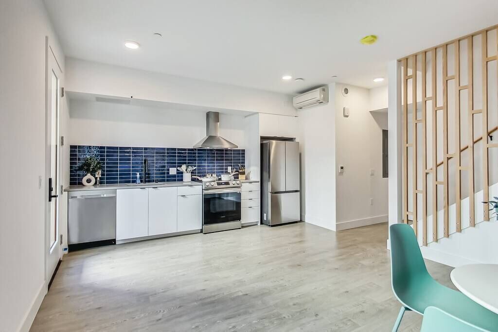 Photo of Kitchen in West Oakland