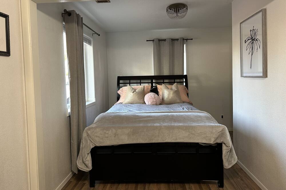 Photo of Bedroom in West Old Town