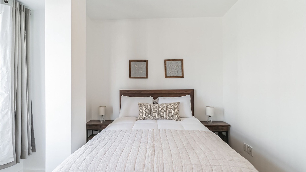 Photo of Others in La Lengua